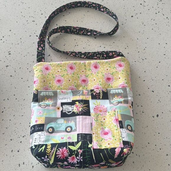 handmade Multicolor Floral Crossbody Bag Shoulder Bag Summer Markets Casual EUC - Picture 2 of 14